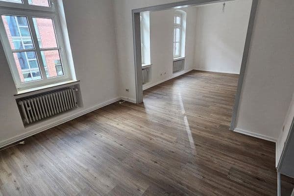 Pronájem bytu 2+1 62 m², Tacitusstraße 12, Köln, Severní Porýní-Vestfálsko Pronájem bytu 2+1 62 m², Tacitusstraße 12, Köln, Severní Porýní-Vestfálsko