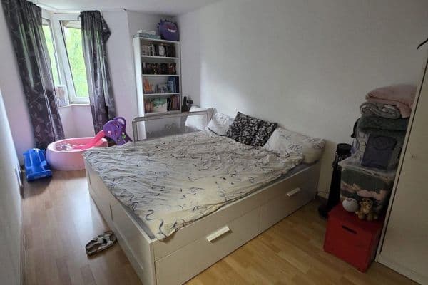 Pronájem bytu 3+1 76 m², Hardenbergstraße 51, Krefeld, Severní Porýní-Vestfálsko Pronájem bytu 3+1 76 m², Hardenbergstraße 51, Krefeld, Severní Porýní-Vestfálsko