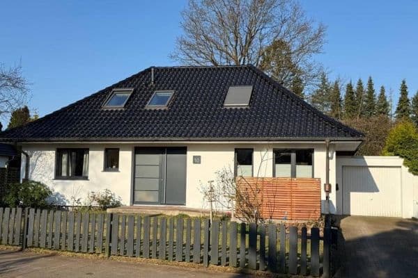 Prodej domu 160 m², pozemek 620 m², Henstedt-Ulzburg, Šlesvicko-Holštýnsko Prodej domu 160 m², pozemek 620 m², Henstedt-Ulzburg, Šlesvicko-Holštýnsko