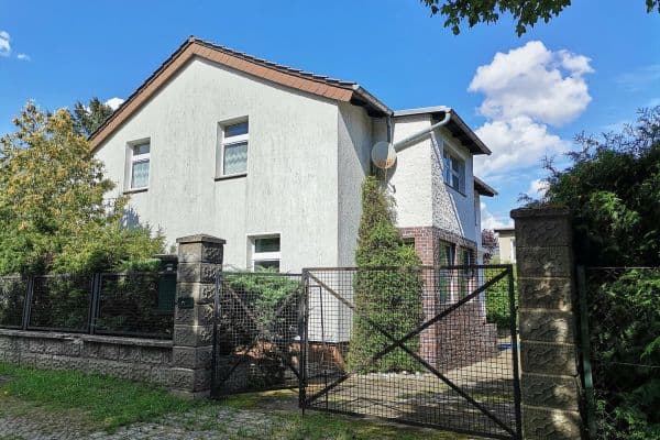 Prodej domu 157 m², pozemek 701 m², Berlin Mahlsdorf, Berlín Prodej domu 157 m², pozemek 701 m², Berlin Mahlsdorf, Berlín