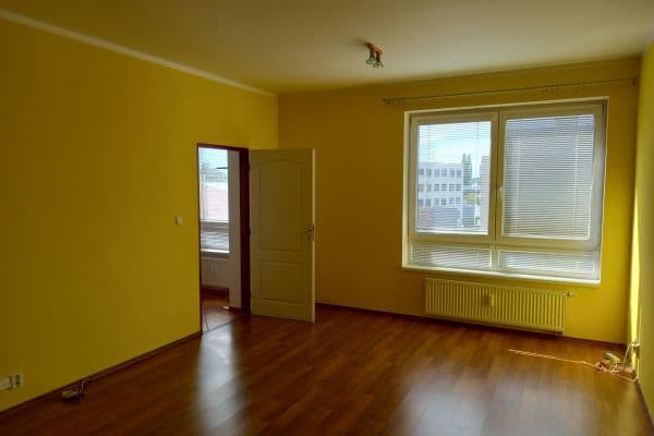 Pronájem bytu 1+kk 36 m², Čechova, Poděbrady Pronájem bytu 1+kk 36 m², Čechova, Poděbrady