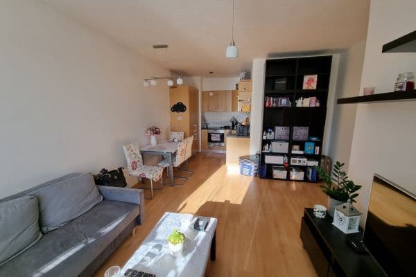 Pronájem bytu 3+kk 54 m², Vladycká, Praha Pronájem bytu 3+kk 54 m², Vladycká, Praha