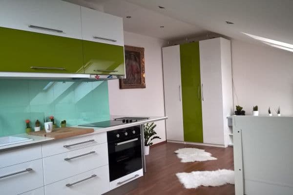 Prodej bytu 1+kk 49 m², Mladých Běchovic, Praha Prodej bytu 1+kk 49 m², Mladých Běchovic, Praha