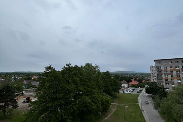 Pronájem bytu 1+1 45 m², Budovateľská, Stupava Pronájem bytu 1+1 45 m², Budovateľská, Stupava