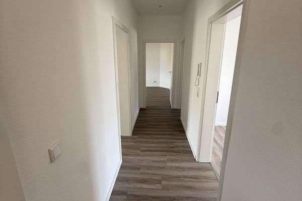 Pronájem bytu 3+1 75 m², Mittelstraße 33, Bad Nauheim, Hessen Pronájem bytu 3+1 75 m², Mittelstraße 33, Bad Nauheim, Hessen