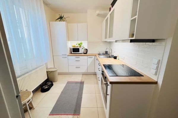 Pronájem bytu 2+1 51 m², Na Královkách, Kuřim Pronájem bytu 2+1 51 m², Na Královkách, Kuřim