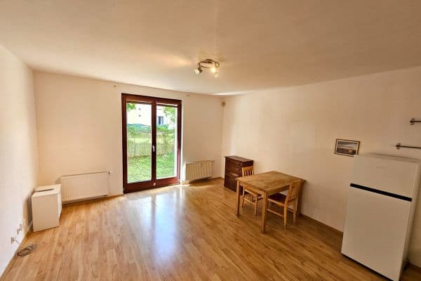 Pronájem bytu 1+kk 30 m², Za Mlýnem, Hostivice Pronájem bytu 1+kk 30 m², Za Mlýnem, Hostivice