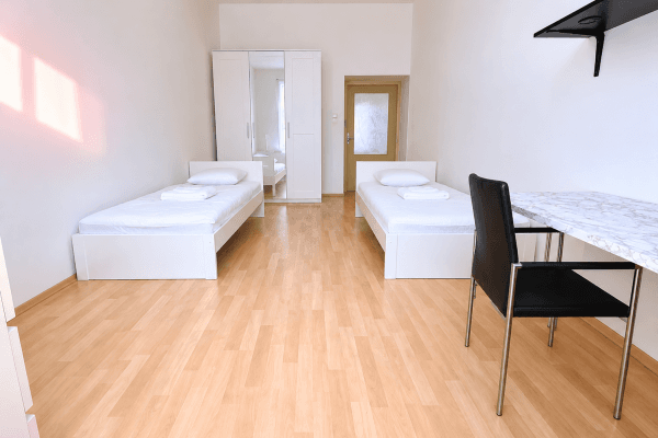 Pronájem bytu 4+1 20 m², Londýnská, Praha Pronájem bytu 4+1 20 m², Londýnská, Praha