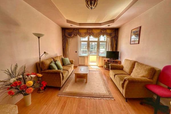 Pronájem bytu 3+1 90 m², Bulharská, Karlovy Vary Pronájem bytu 3+1 90 m², Bulharská, Karlovy Vary