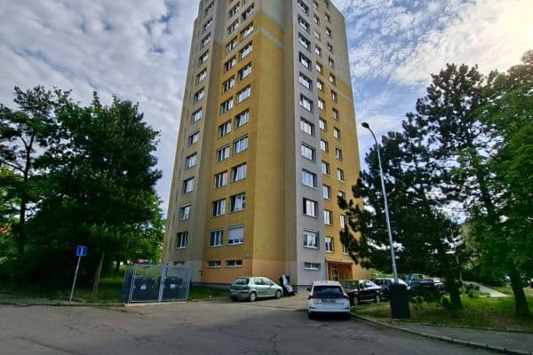 Pronájem bytu 2+1 53 m², Krhanická, Praha Pronájem bytu 2+1 53 m², Krhanická, Praha