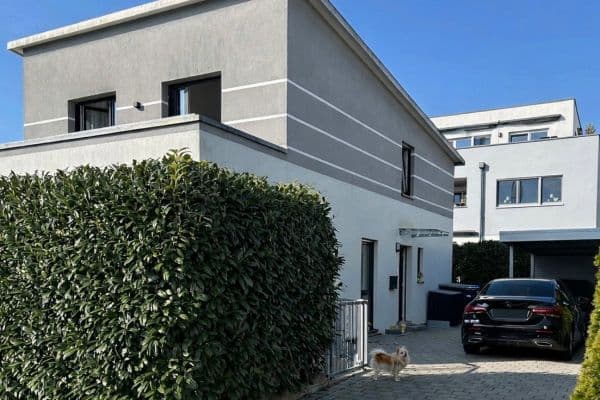 Prodej domu 168 m², pozemek 335 m², Neukircher Straße 5, Bönnigheim Prodej domu 168 m², pozemek 335 m², Neukircher Straße 5, Bönnigheim