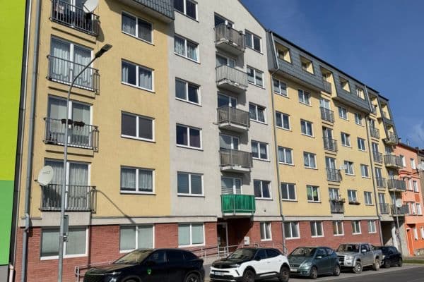 Pronájem bytu 2+kk 49 m², K Nemocnici, Cheb, Karlovarský kraj Pronájem bytu 2+kk 49 m², K Nemocnici, Cheb, Karlovarský kraj