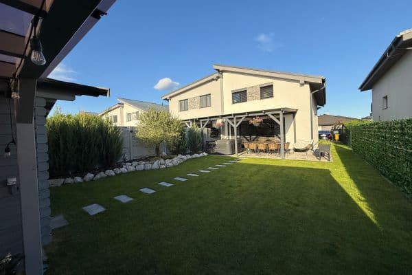 Prodej domu 120 m², pozemek 314 m², Stromová, Slovenský Grob Prodej domu 120 m², pozemek 314 m², Stromová, Slovenský Grob