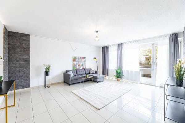 Prodej bytu 3+1 97 m², Allerseeweg 14, Höchberg Prodej bytu 3+1 97 m², Allerseeweg 14, Höchberg