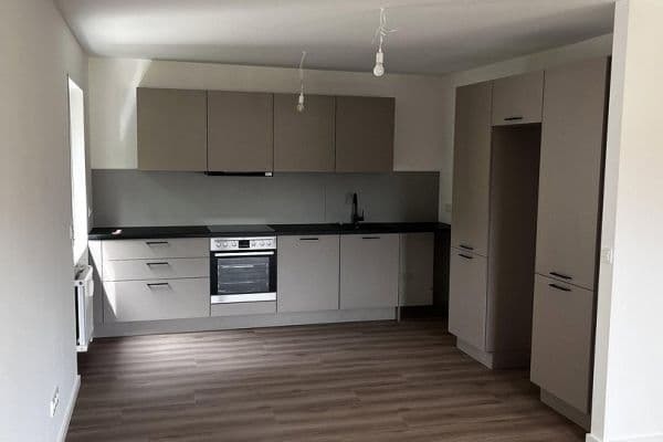 Pronájem bytu 3+1 83 m², Planegg, Bavorsko Pronájem bytu 3+1 83 m², Planegg, Bavorsko