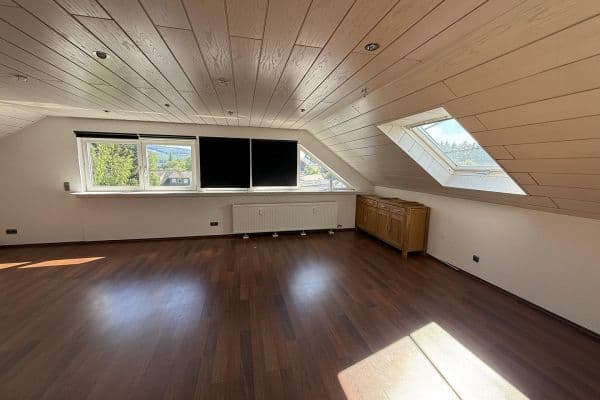Pronájem bytu 3+1 85 m², Rheinböllen Pronájem bytu 3+1 85 m², Rheinböllen