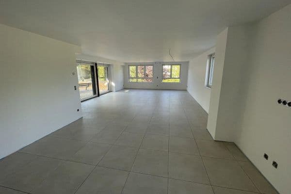 Pronájem bytu 4+1 190 m², Mettmann Pronájem bytu 4+1 190 m², Mettmann
