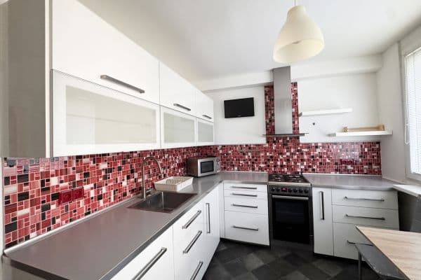 Pronájem bytu 3+kk 64 m², U stadionu, Mladá Boleslav, Středočeský kraj Pronájem bytu 3+kk 64 m², U stadionu, Mladá Boleslav, Středočeský kraj