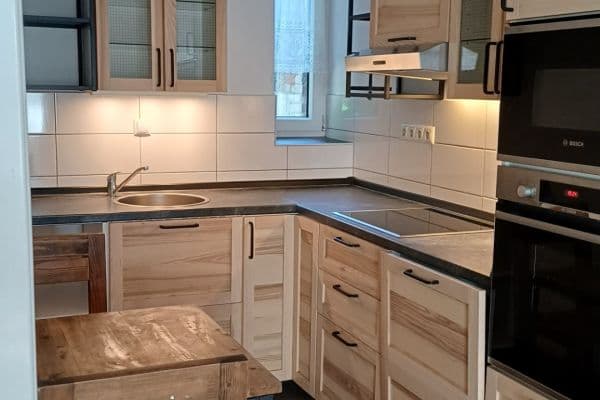 Pronájem bytu 2+1 51 m², Londýnská, Liberec Pronájem bytu 2+1 51 m², Londýnská, Liberec