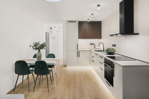 Prodej bytu 4+kk 76 m², Chmelová, Praha Prodej bytu 4+kk 76 m², Chmelová, Praha