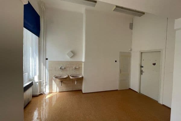 Pronájem nebytového prostoru 18 m², Sokolská, Praha Pronájem nebytového prostoru 18 m², Sokolská, Praha