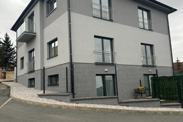 Prodej bytu 2+kk 63 m², Zahradní, Stochov Prodej bytu 2+kk 63 m², Zahradní, Stochov