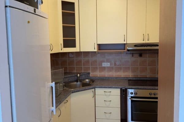 Pronájem bytu 2+kk 44 m², Na Rovnosti, Praha Pronájem bytu 2+kk 44 m², Na Rovnosti, Praha