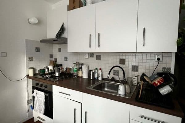 Pronájem bytu 1+1 39 m², náměstí SNP, Brno Pronájem bytu 1+1 39 m², náměstí SNP, Brno