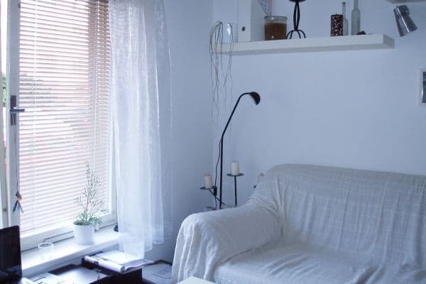 Pronájem bytu 1+kk 37 m², Kladenská, Praha Pronájem bytu 1+kk 37 m², Kladenská, Praha