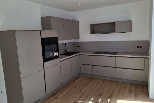 Pronájem bytu 3+1 81 m², Bergstr. 2 a, Halle Westf. Pronájem bytu 3+1 81 m², Bergstr. 2 a, Halle Westf.