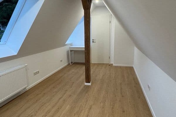 Pronájem bytu 14 m², Böblinger Straße 334, Stuttgart, Bádensko-Württembersko Pronájem bytu 14 m², Böblinger Straße 334, Stuttgart, Bádensko-Württembersko
