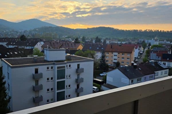 Pronájem bytu 3+1 80 m², Baccarat-Straße 13, Gernsbach Pronájem bytu 3+1 80 m², Baccarat-Straße 13, Gernsbach