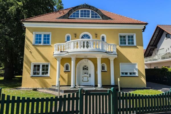Pronájem bytu 3+1 120 m², Zirndorf-Weiherhof Pronájem bytu 3+1 120 m², Zirndorf-Weiherhof