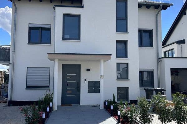 Pronájem bytu 4+1 130 m², Kastanienring 53, Bad Rappenau Pronájem bytu 4+1 130 m², Kastanienring 53, Bad Rappenau