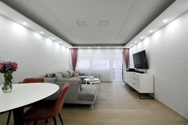 Prodej bytu 3+kk 75 m², Roßbergstraße 7, Plochingen Prodej bytu 3+kk 75 m², Roßbergstraße 7, Plochingen