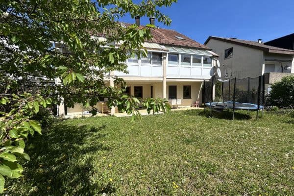 Prodej bytu 4+kk 110 m², Goethestraße 10, Dettingen unter Teck Prodej bytu 4+kk 110 m², Goethestraße 10, Dettingen unter Teck