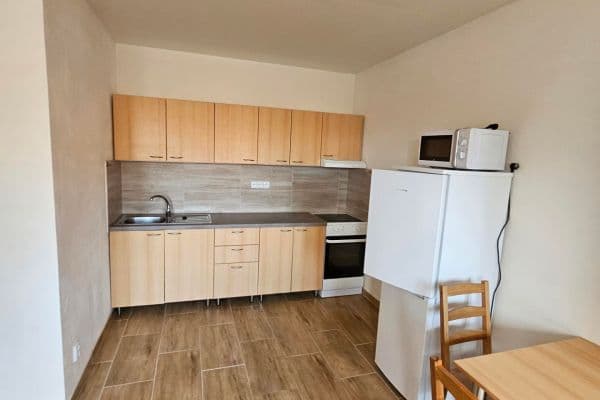 Pronájem bytu 2+kk 32 m², Charbulova, Brno Pronájem bytu 2+kk 32 m², Charbulova, Brno