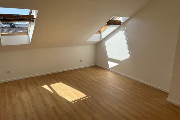 Pronájem bytu 3+1 83 m², Maintal Pronájem bytu 3+1 83 m², Maintal
