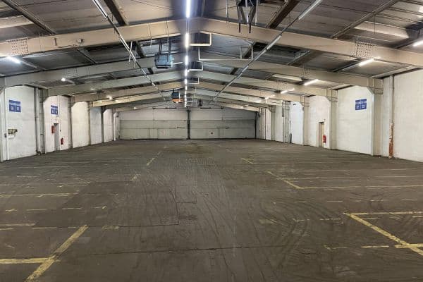 Pronájem nebytového prostoru 2.400 m², Im Gewerbepark 1, Hunderdorf Pronájem nebytového prostoru 2.400 m², Im Gewerbepark 1, Hunderdorf