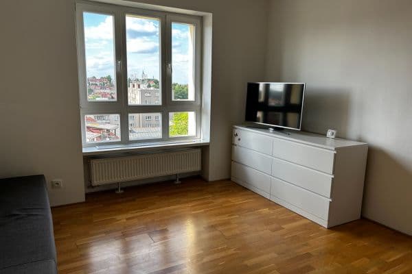 Pronájem bytu 1+kk 27 m², Šlikova, Praha Pronájem bytu 1+kk 27 m², Šlikova, Praha