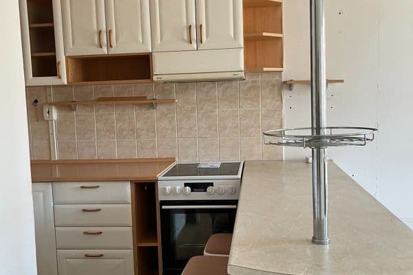 Prodej bytu 2+kk 38 m², Okružní, Vsetín Prodej bytu 2+kk 38 m², Okružní, Vsetín