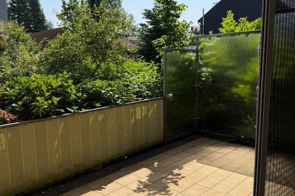 Pronájem bytu 2+1 98 m², Eilendorfer Straße 102, Cáchy, Severní Porýní-Vestfálsko Pronájem bytu 2+1 98 m², Eilendorfer Straße 102, Cáchy, Severní Porýní-Vestfálsko