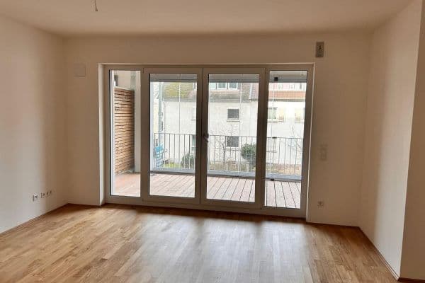 Pronájem bytu 3+1 81 m², Eschollbrücker Str. 8, Darmstadt Pronájem bytu 3+1 81 m², Eschollbrücker Str. 8, Darmstadt