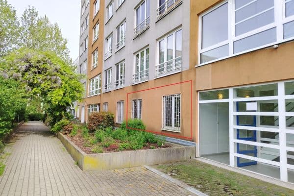 Prodej nebytového prostoru 31 m², Bašteckého, Praha Prodej nebytového prostoru 31 m², Bašteckého, Praha