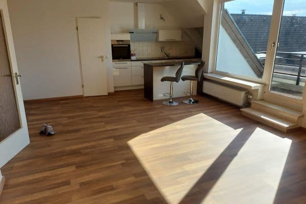 Prodej bytu 3+1 89 m², Frechen Prodej bytu 3+1 89 m², Frechen
