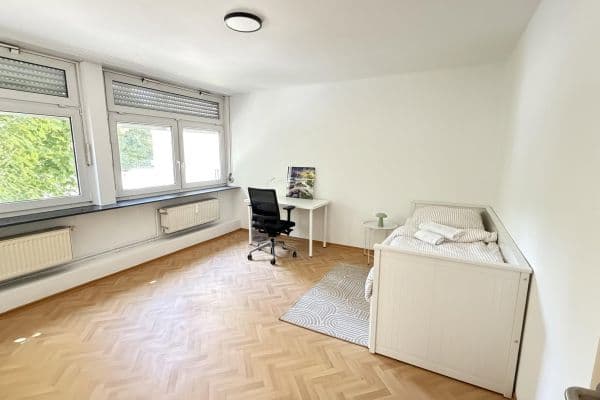 Pronájem bytu 4+1 75 m², Heddernheimer Landstraße 148A, 60439 Frankfurt, Frankfurt am Main Pronájem bytu 4+1 75 m², Heddernheimer Landstraße 148A, 60439 Frankfurt, Frankfurt am Main