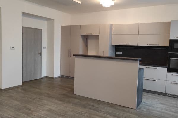 Pronájem bytu 2+kk 64 m², Husova, Čáslav Pronájem bytu 2+kk 64 m², Husova, Čáslav