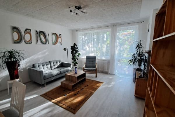 Pronájem bytu 2+kk 54 m², Moravanů, Praha Pronájem bytu 2+kk 54 m², Moravanů, Praha