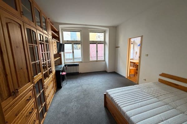 Pronájem bytu 1+kk 29 m², Sokolovská, Praha Pronájem bytu 1+kk 29 m², Sokolovská, Praha