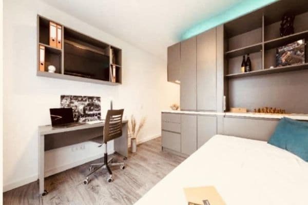 Pronájem bytu 1+1 20 m², Karlstrasse 57, Darmstadt Pronájem bytu 1+1 20 m², Karlstrasse 57, Darmstadt